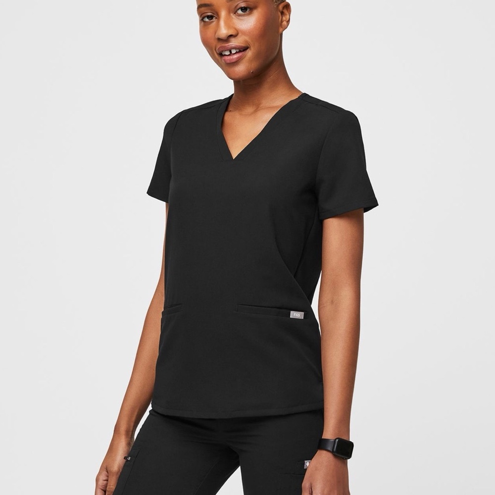 Black Figs Scrub Set